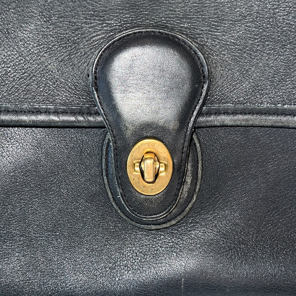 Coach Vintage Willis Crossbody Bag 9927 Navy Leather - Picture 15 of 16